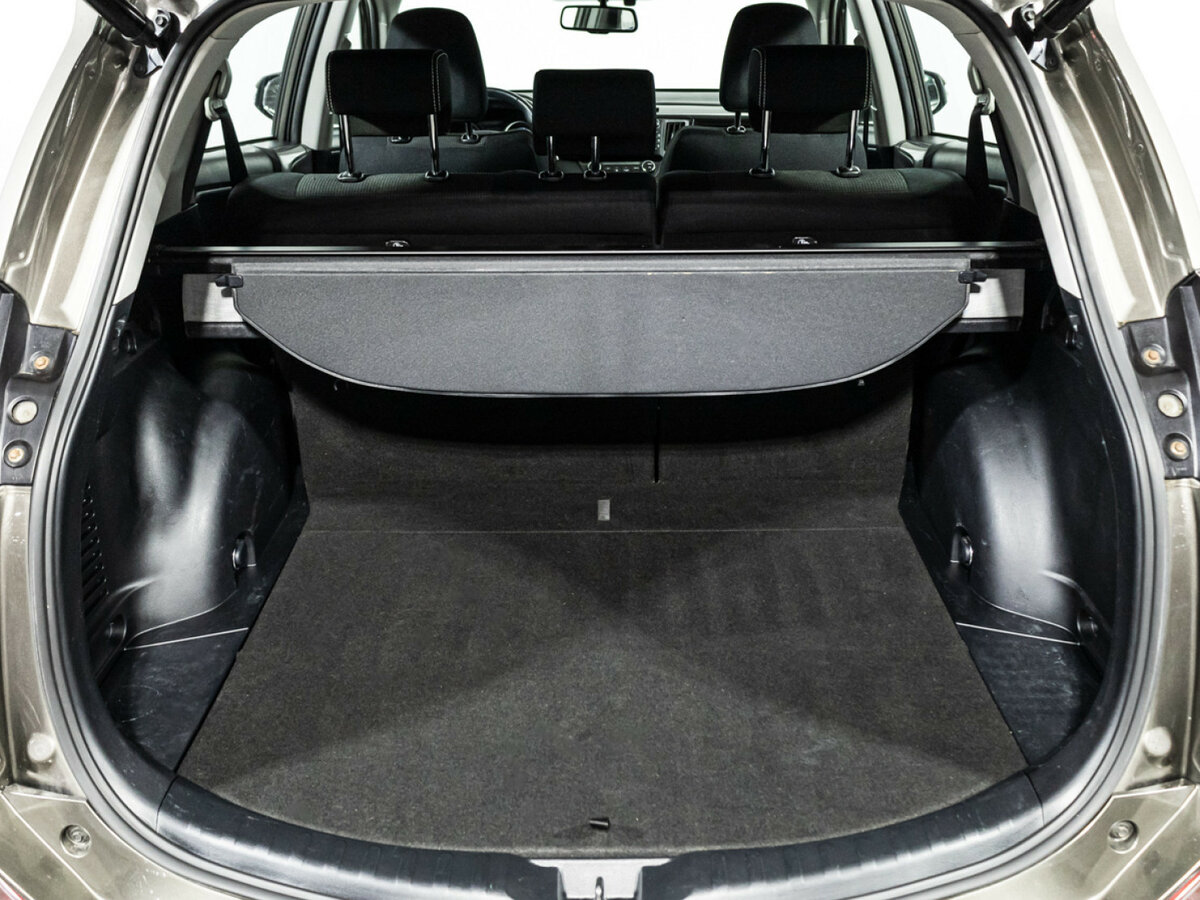 Купить Toyota RAV4, 2017, 89 189 км.. Фото: #18