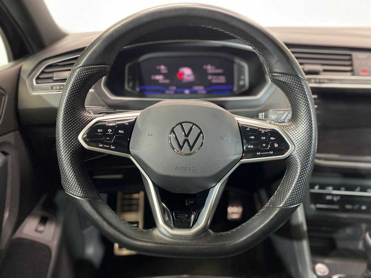 Купить Volkswagen Tiguan, 2021, 67 560 км.. Фото: #11