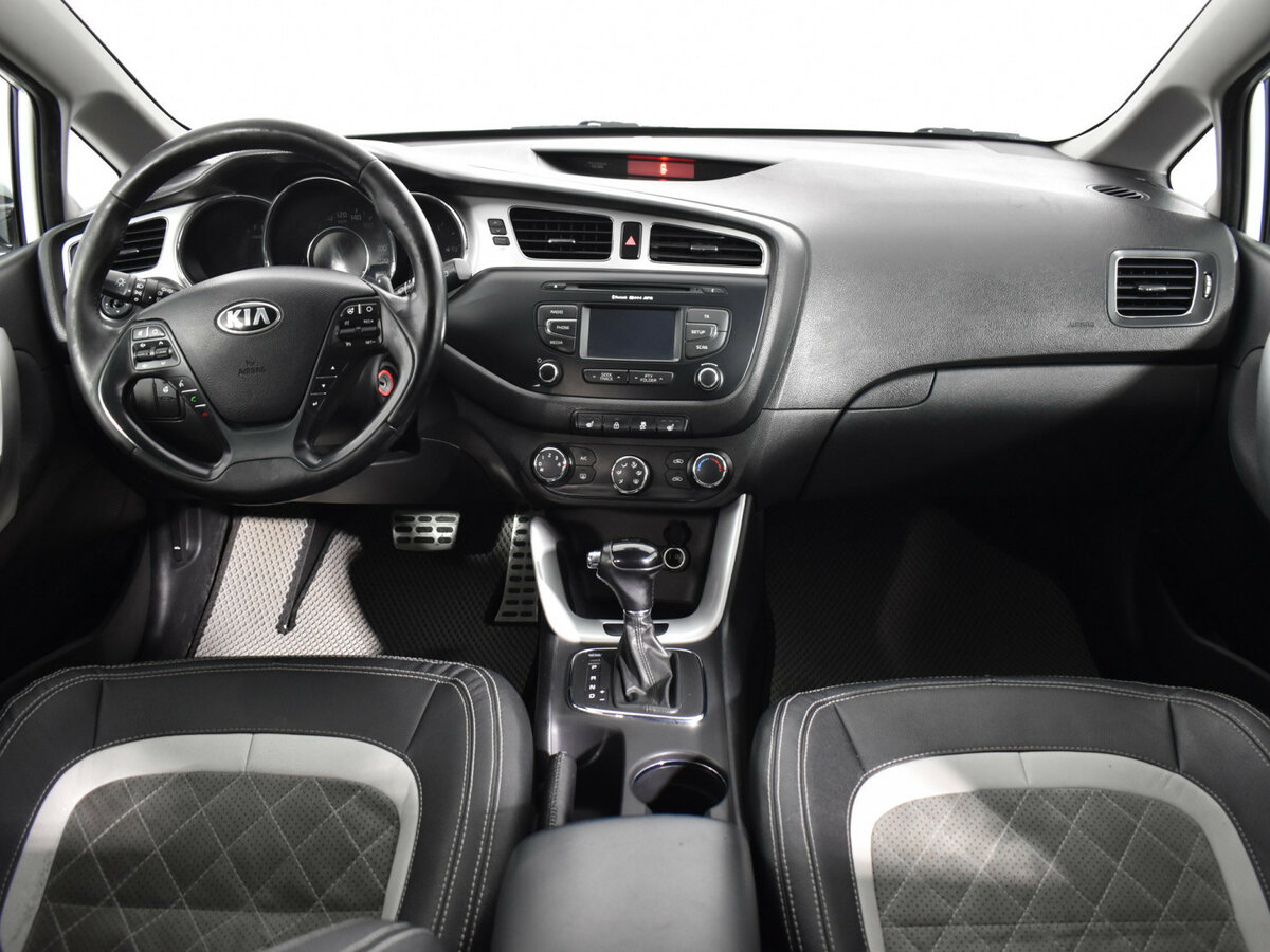 Купить Kia Ceed, 2013, 178 765 км.. Фото: #10