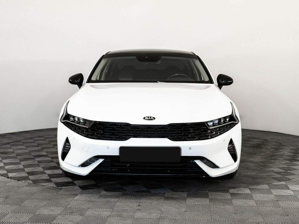 Купить Kia K5, 2021, 129 000 км.. Фото: #1
