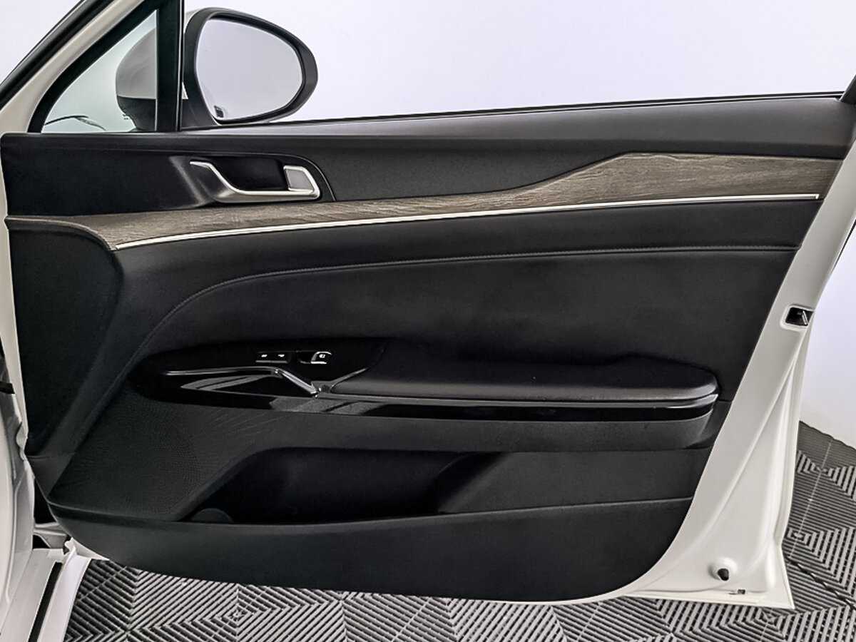 Купить Kia K5, 2020, 130 897 км.. Фото: #19