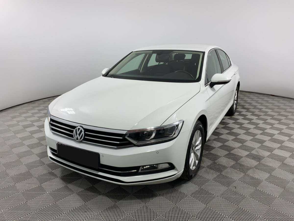 Купить Volkswagen Passat, 2019, 101 776 км.. Посмотреть фото