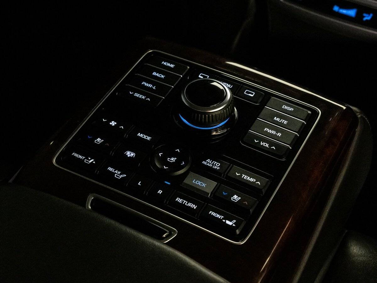 Купить Hyundai Equus, 2015, 165 400 км.. Фото: #21