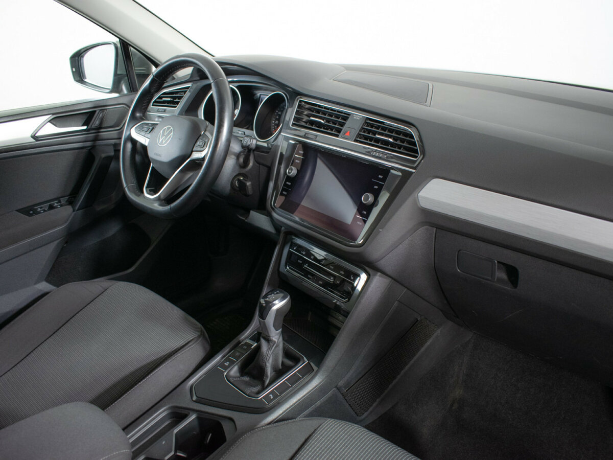 Купить Volkswagen Tiguan, 2021, 107 400 км.. Фото: #8