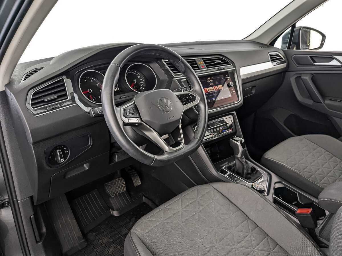 Купить Volkswagen Tiguan, 2021, 42 944 км.. Фото: #10