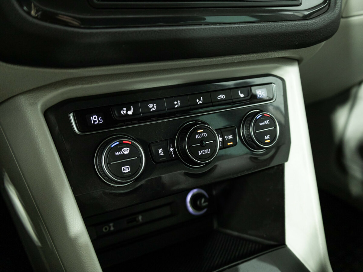 Купить Volkswagen Tiguan, 2017, 235 698 км.. Фото: #15