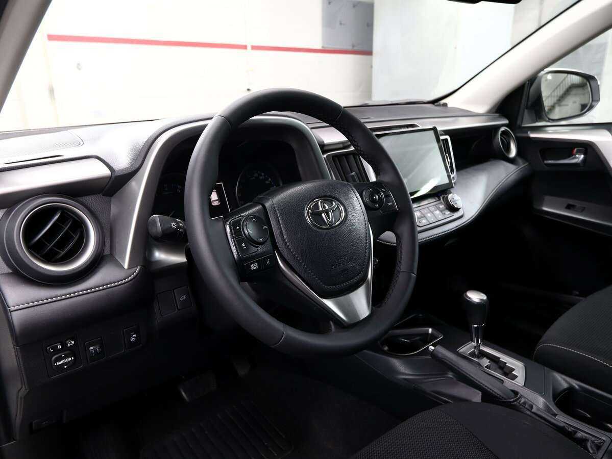 Купить Toyota RAV4, 2017, 143 000 км.. Фото: #8