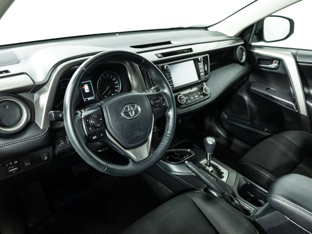Купить Toyota RAV4, 2017, 89 189 км.. Фото: #10
