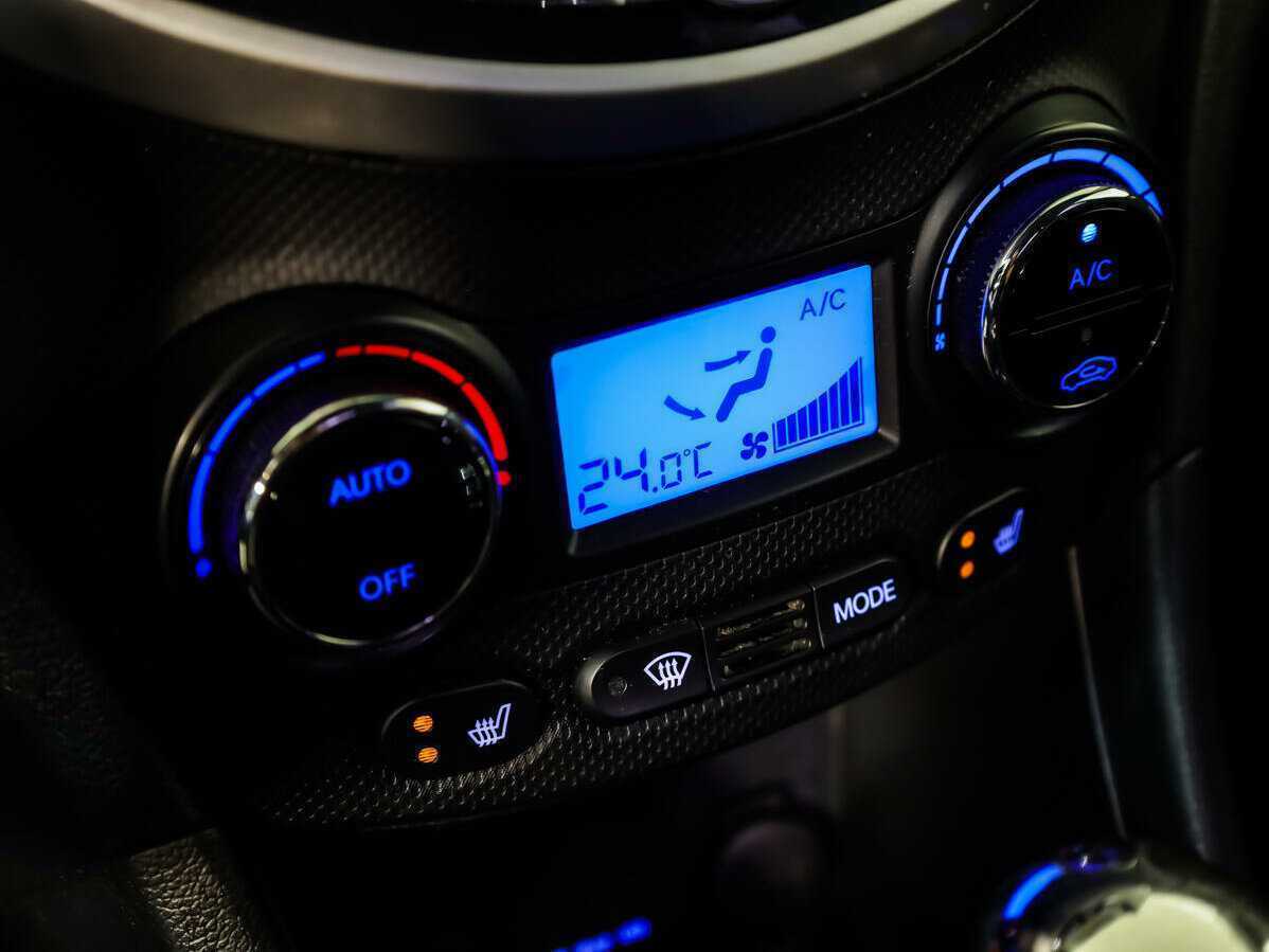 Купить Hyundai Solaris, 2012, 127 497 км.. Фото: #13