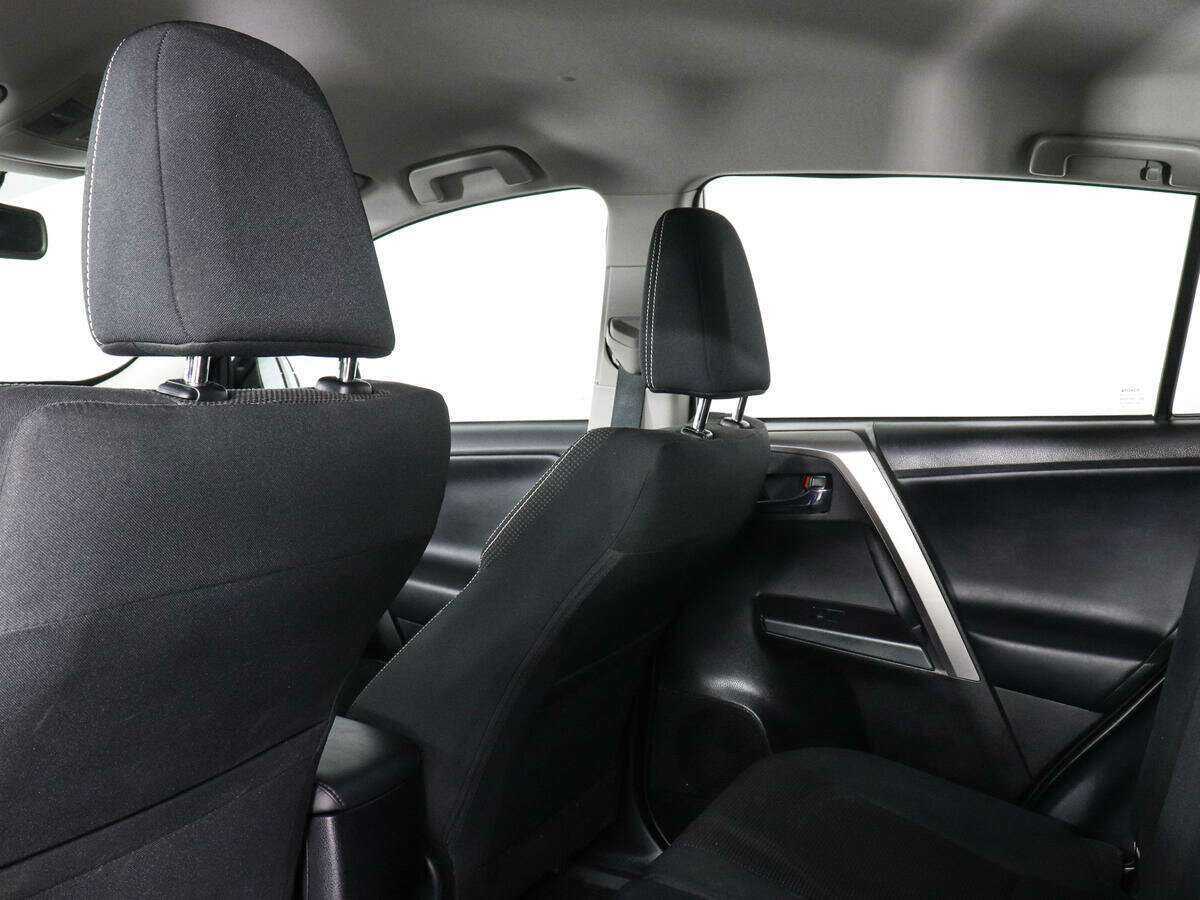 Купить Toyota RAV4, 2019, 45 200 км.. Фото: #11