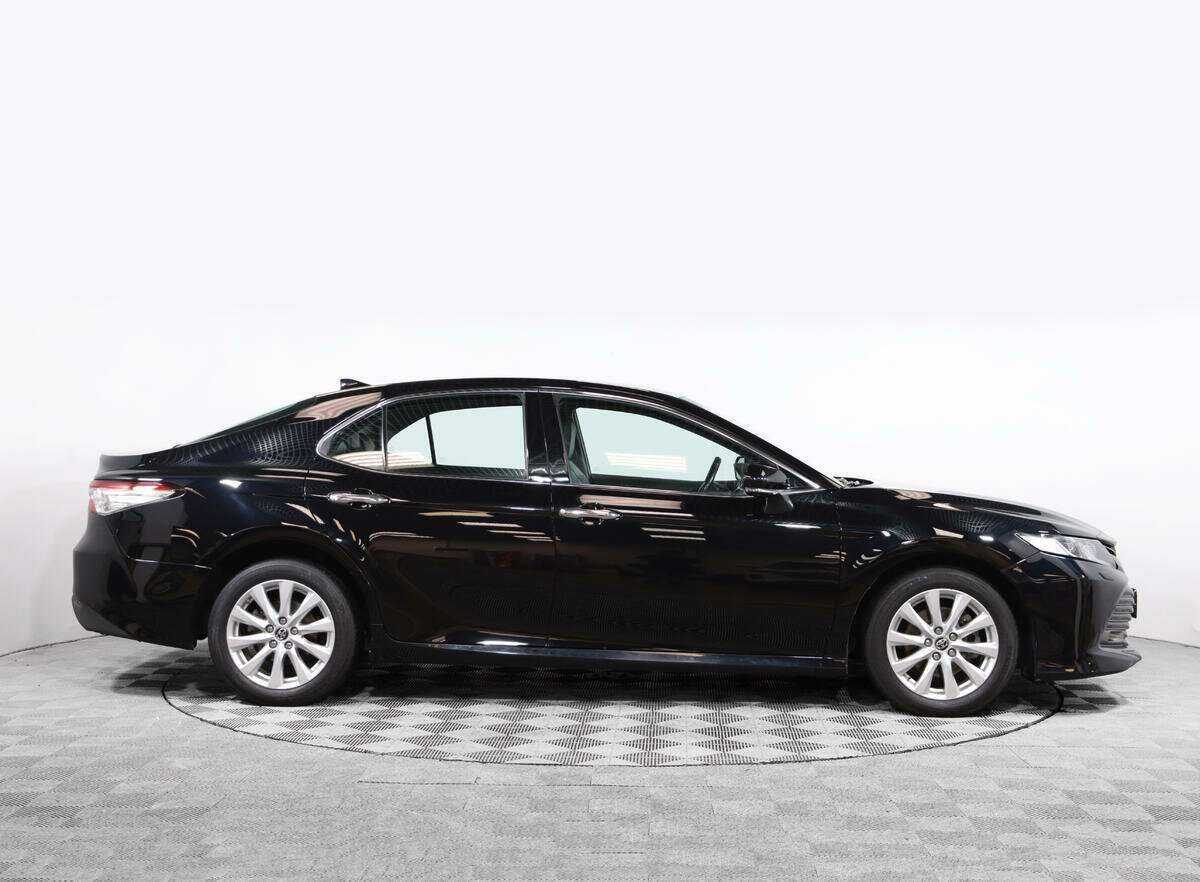 Купить Toyota Camry, 2018, 131 282 км.. Фото: #2