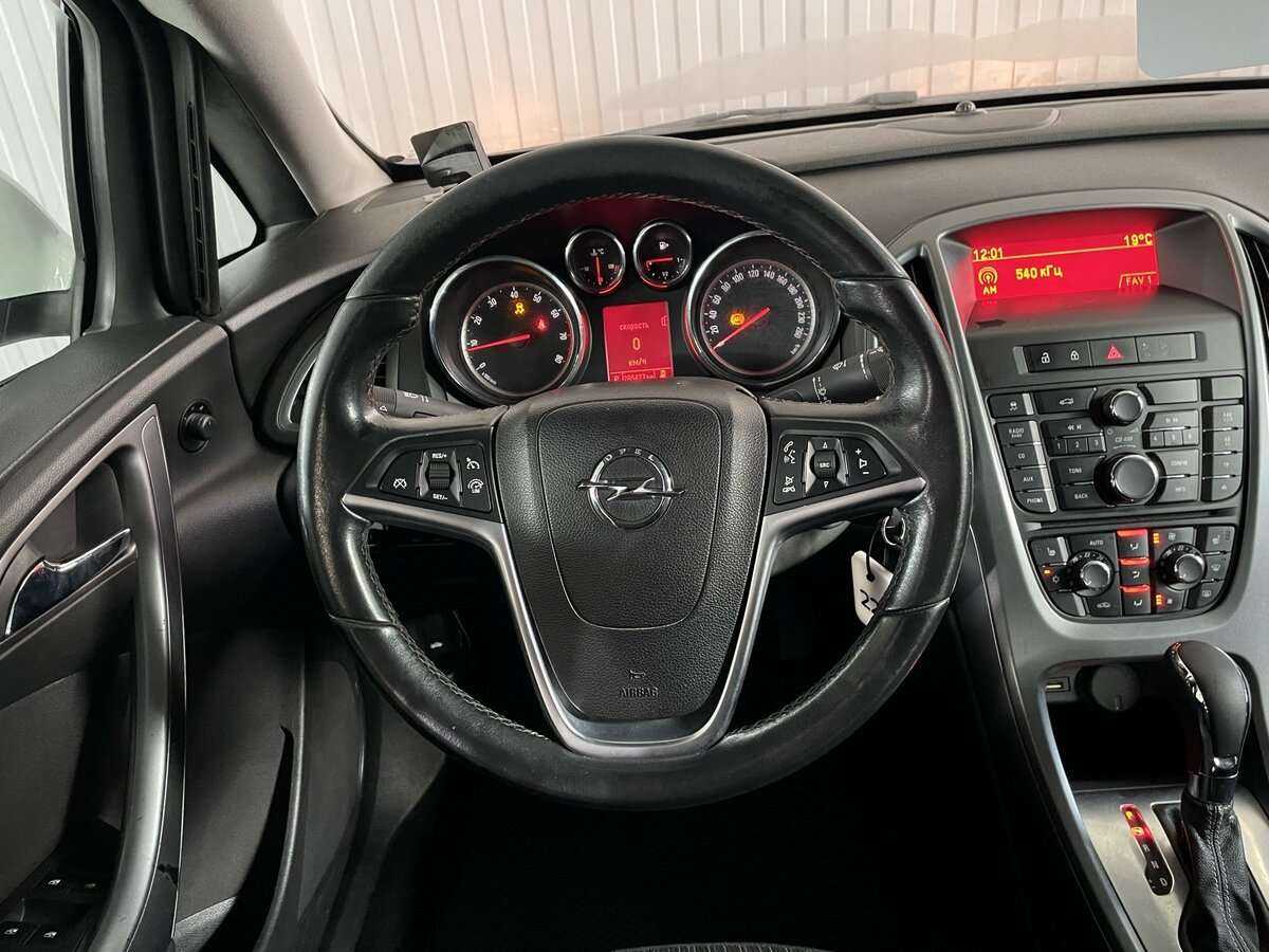 Купить Opel Astra, 2013, 205 254 км.. Фото: #9