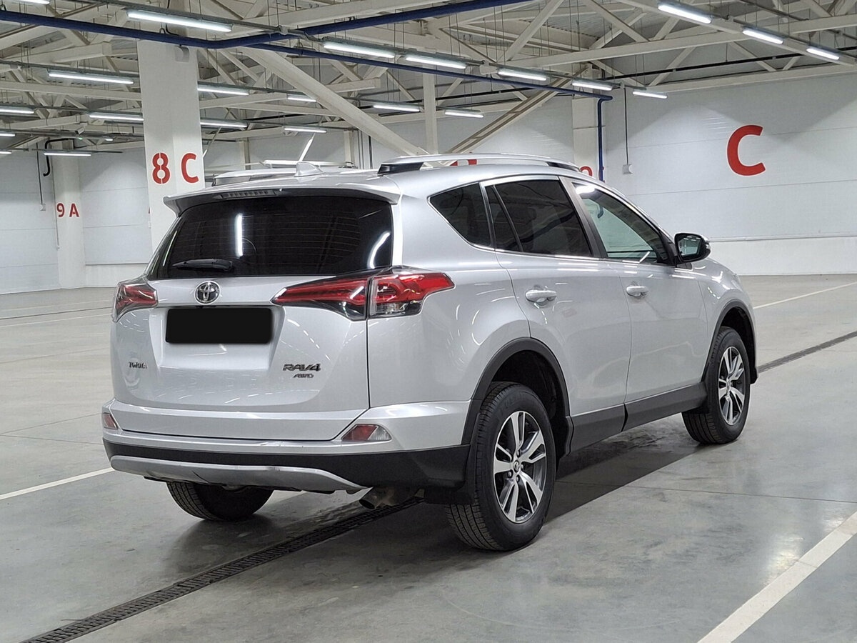 Купить Toyota RAV4, 2019, 114 654 км.. Фото: #4