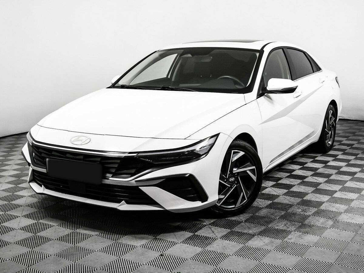 Купить Hyundai Elantra, 2023, 38 900 км.. Посмотреть фото