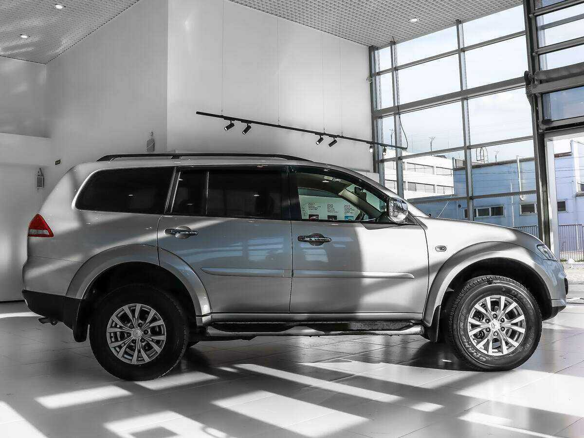 Купить Mitsubishi Pajero Sport, 2015, 49 559 км.. Фото: #2