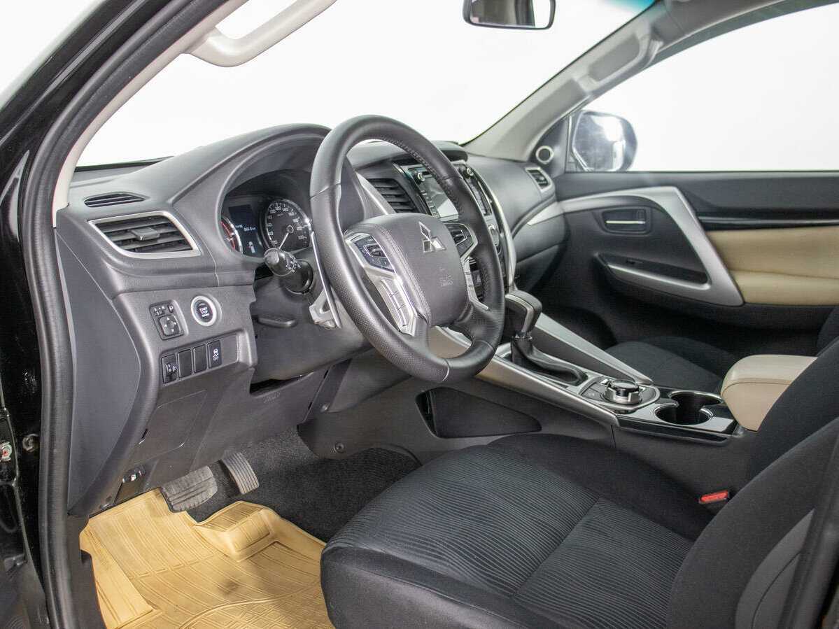 Купить Mitsubishi Pajero Sport, 2017, 100 400 км.. Фото: #10