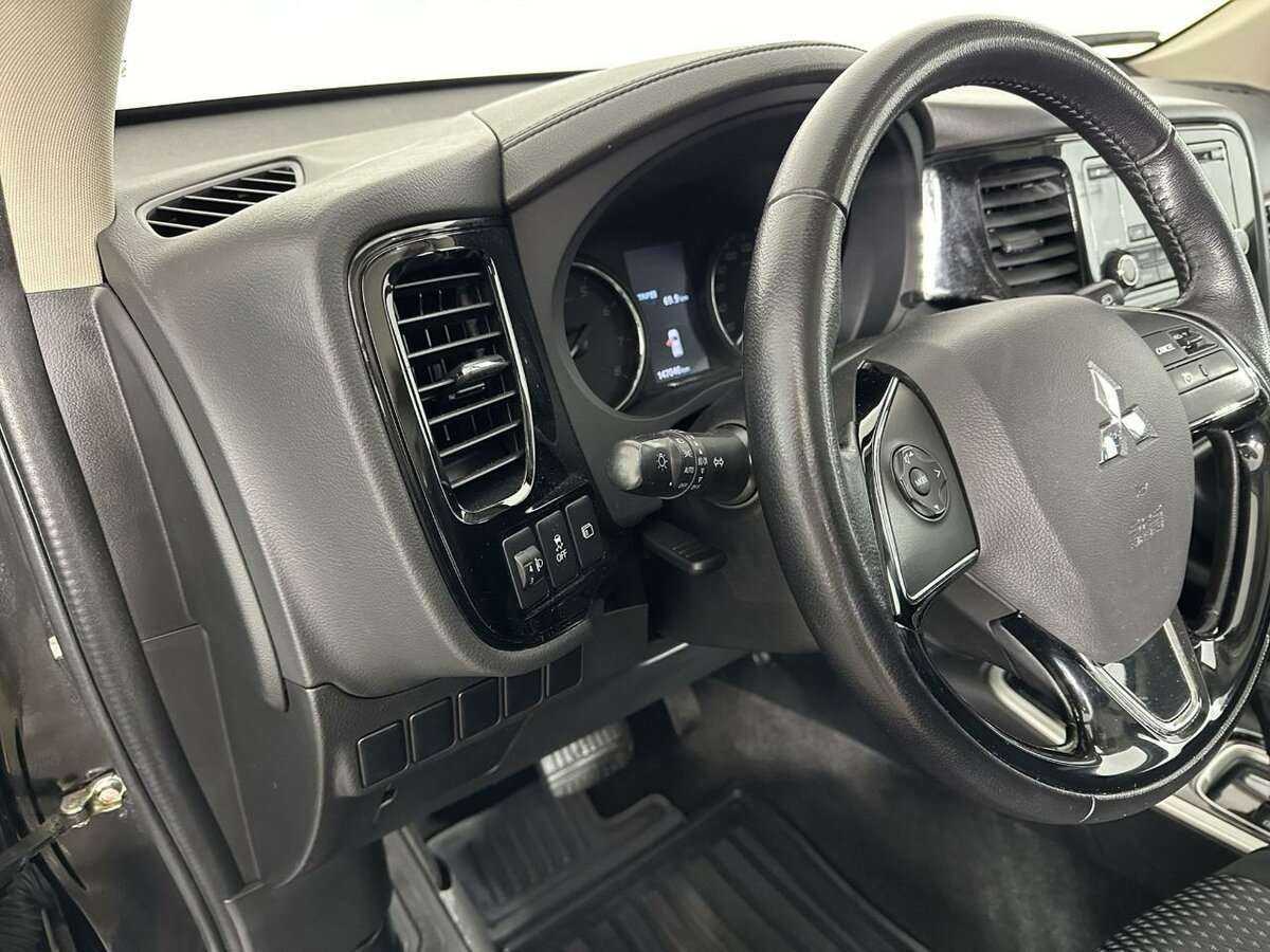 Купить Mitsubishi Outlander, 2017, 146 761 км.. Фото: #8