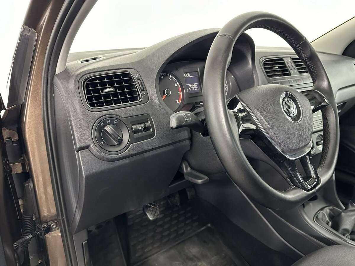 Купить Volkswagen Polo, 2016, 94 342 км.. Фото: #8