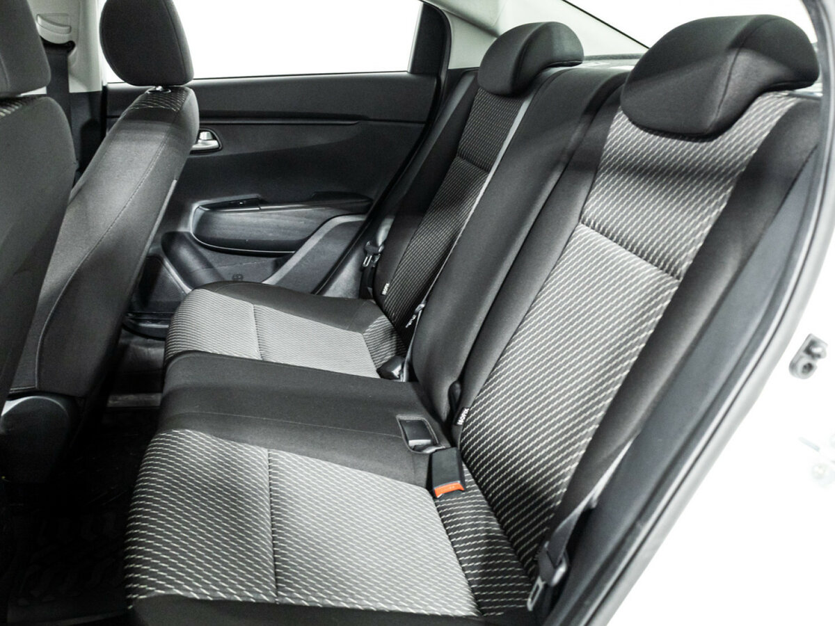 Купить Kia Rio, 2018, 97 013 км.. Фото: #9