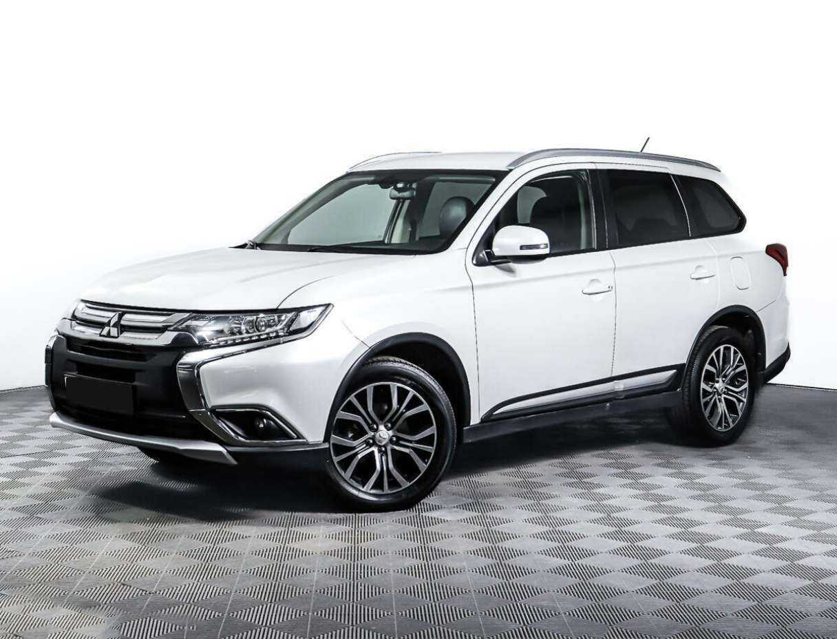 Купить Mitsubishi Outlander, 2016, 100 062 км.. Посмотреть фото