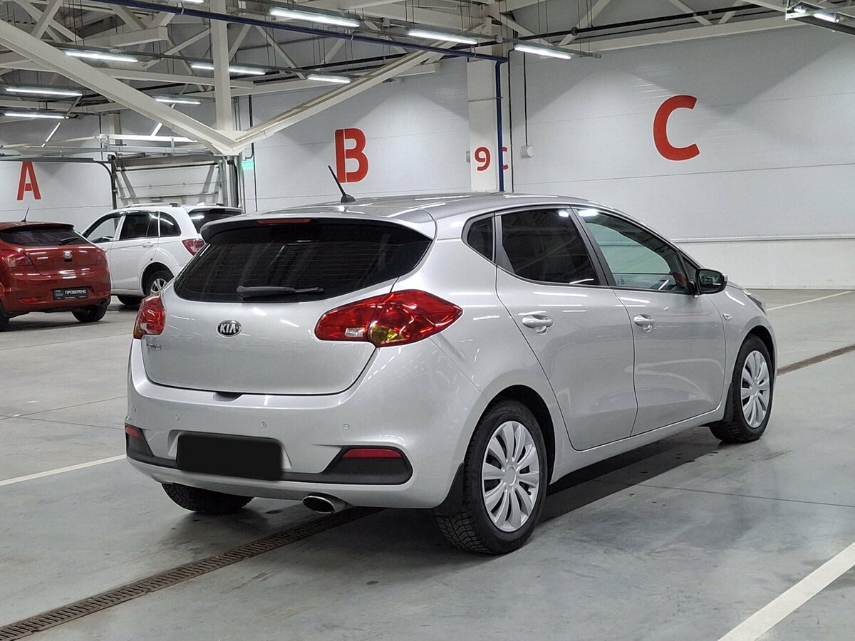 Купить Kia Ceed, 2013, 192 707 км.. Фото: #4