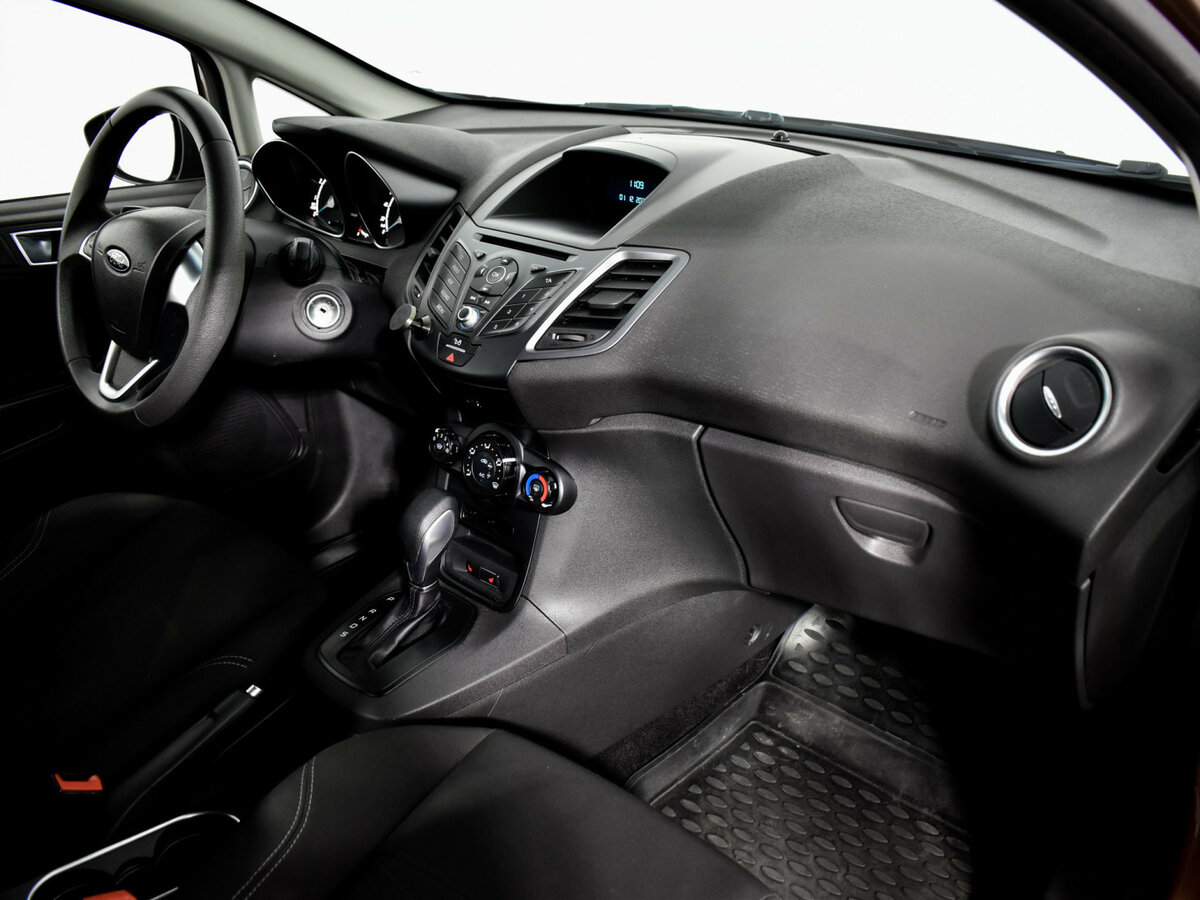Купить Ford Fiesta, 2016, 94 680 км.. Фото: #12