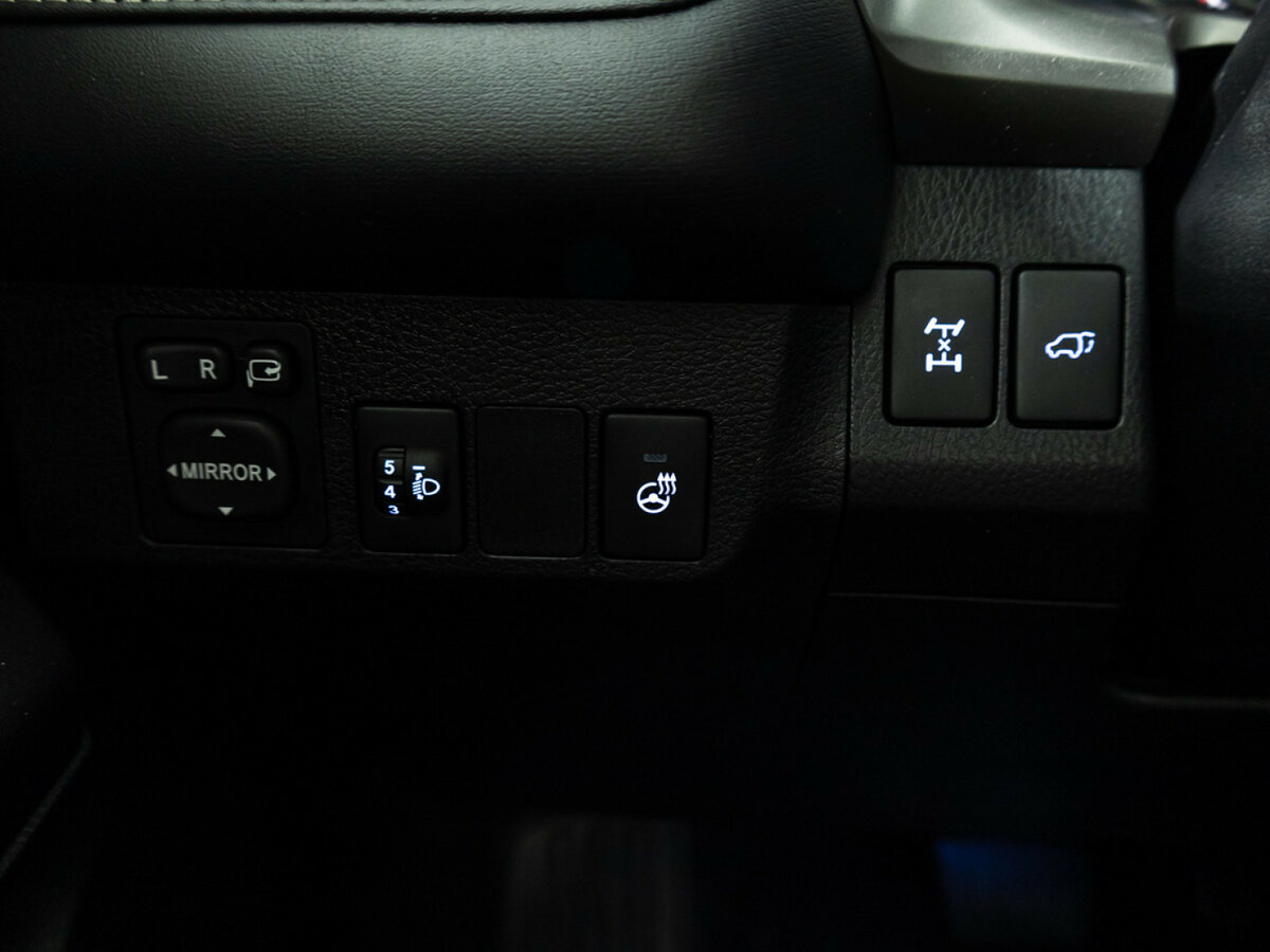 Купить Toyota RAV4, 2017, 89 189 км.. Фото: #17
