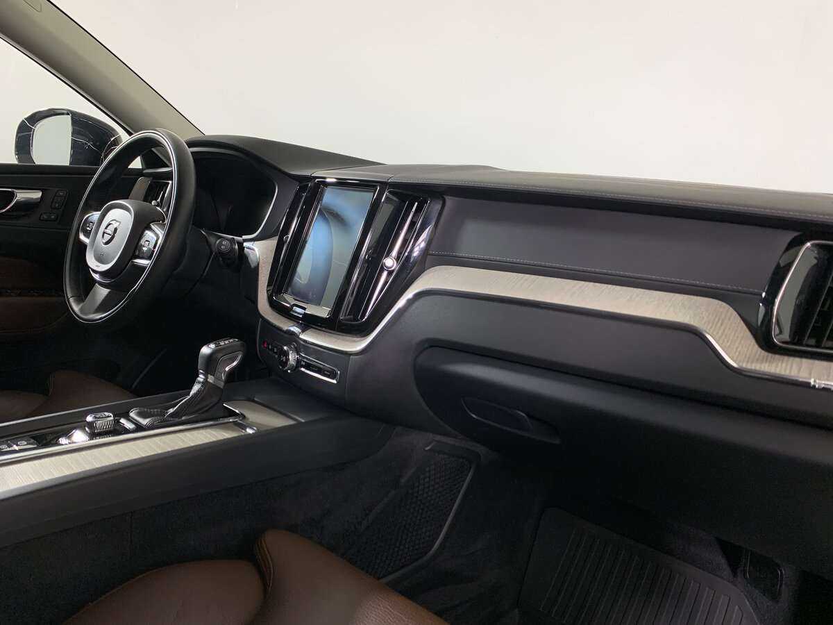 Купить Volvo XC60, 2019, 252 154 км.. Фото: #10