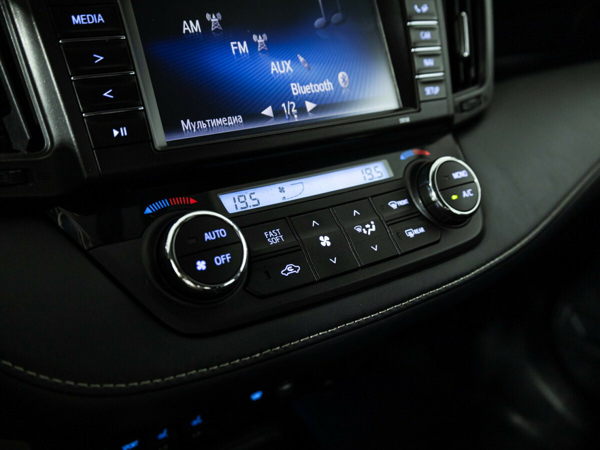 Купить Toyota RAV4, 2017, 89 189 км.. Фото: #14