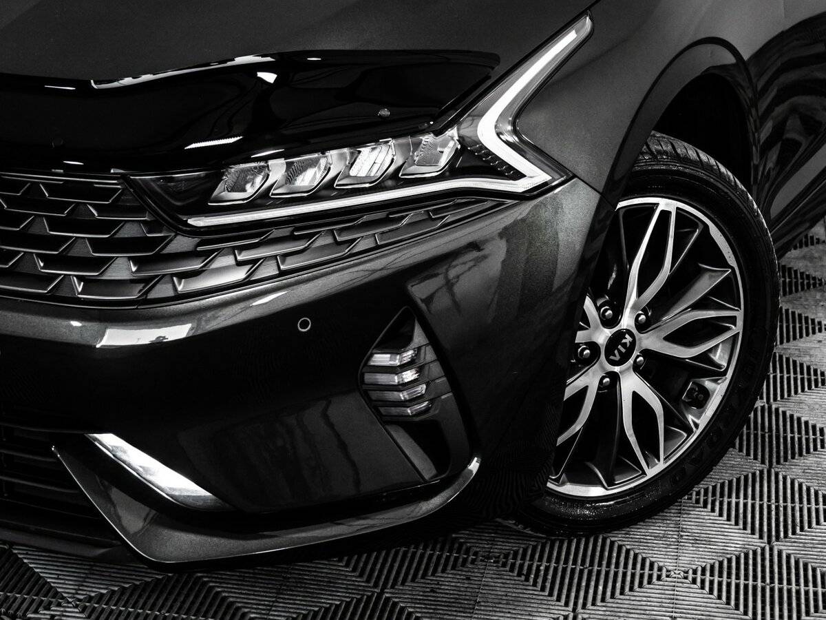Купить Kia K5, 2021, 76 250 км.. Фото: #1