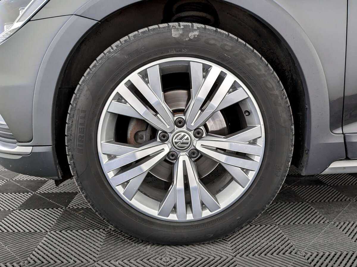 Купить Volkswagen Passat, 2018, 188 183 км.. Фото: #17