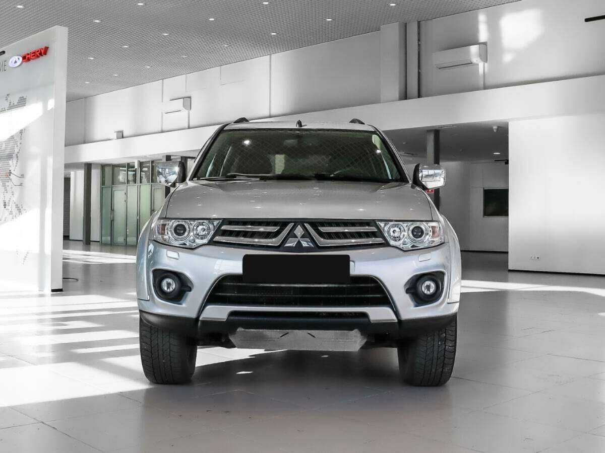Купить Mitsubishi Pajero Sport, 2015, 49 559 км.. Посмотреть фото