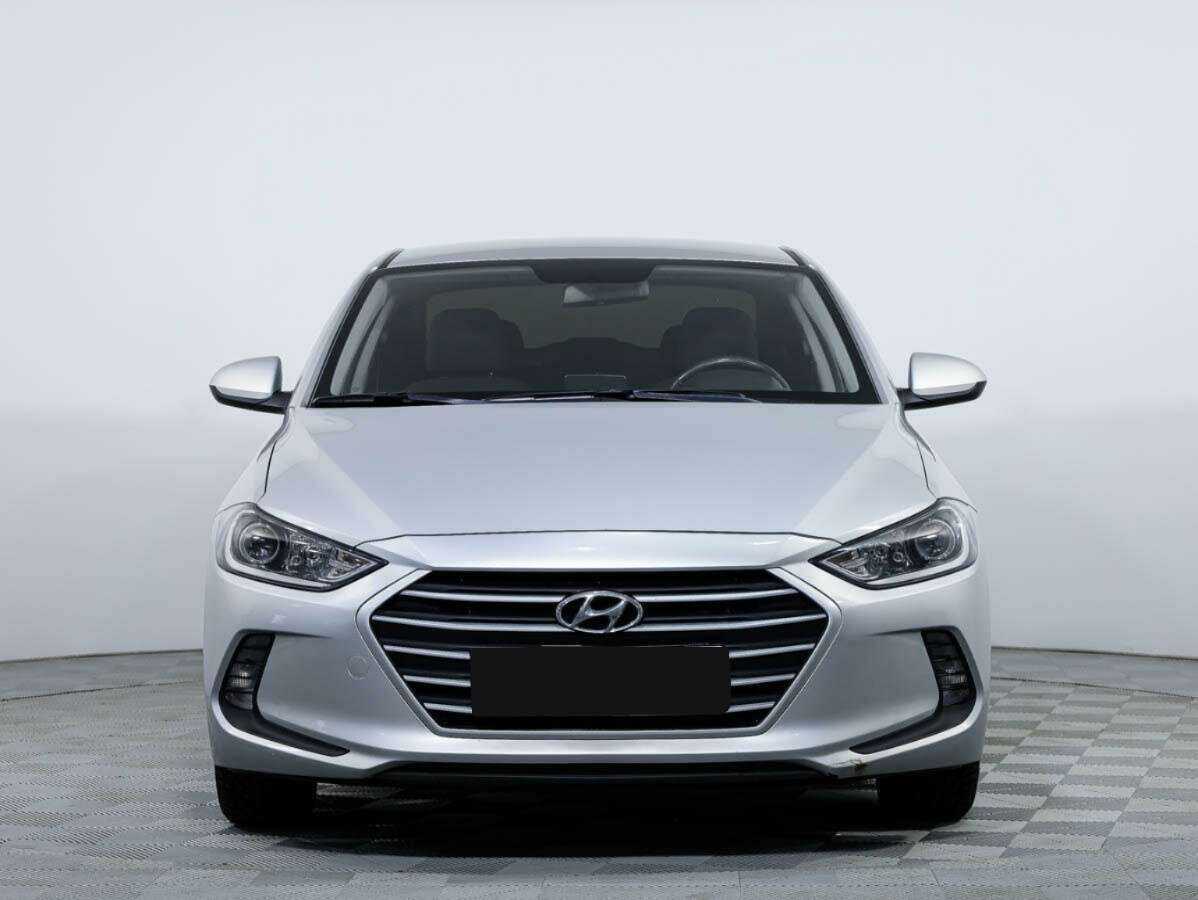 Купить Hyundai Elantra, 2018, 61 707 км.. Посмотреть фото