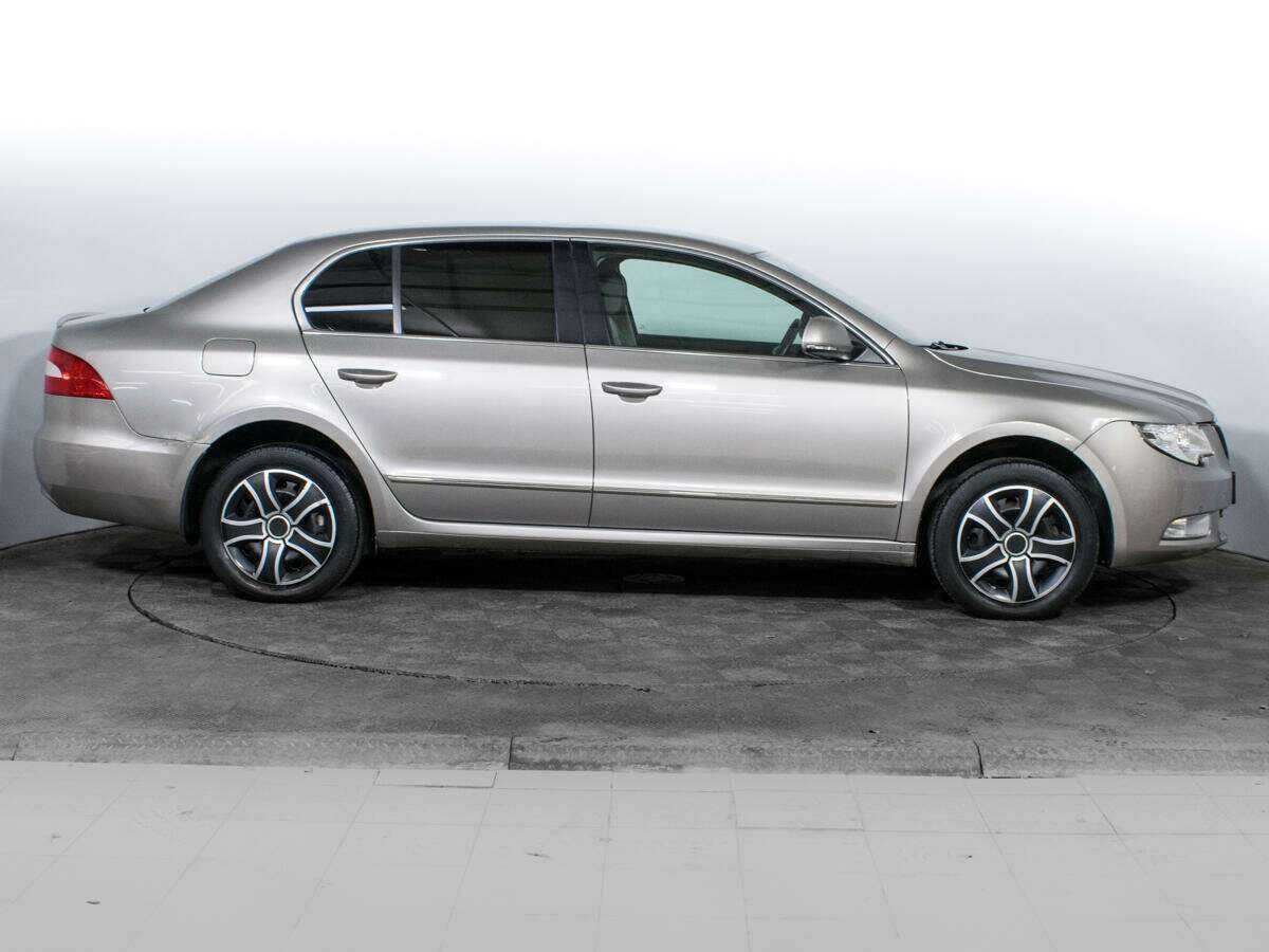 Купить Skoda Superb, 2013, 130 237 км.. Фото: #3