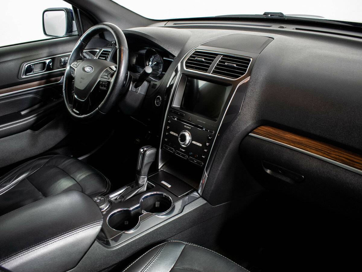Купить Ford Explorer, 2017, 133 565 км.. Фото: #11