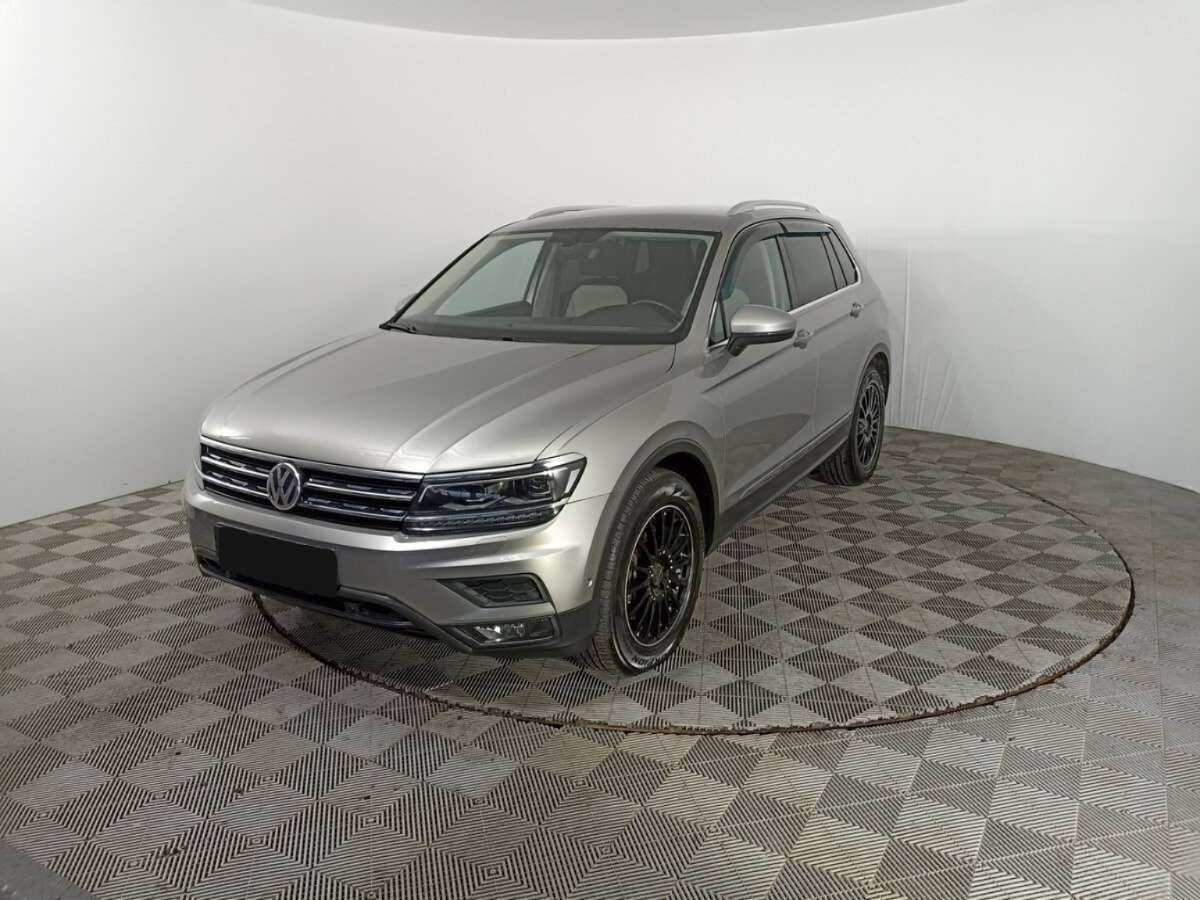 Купить Volkswagen Tiguan, 2017, 105 034 км.. Посмотреть фото