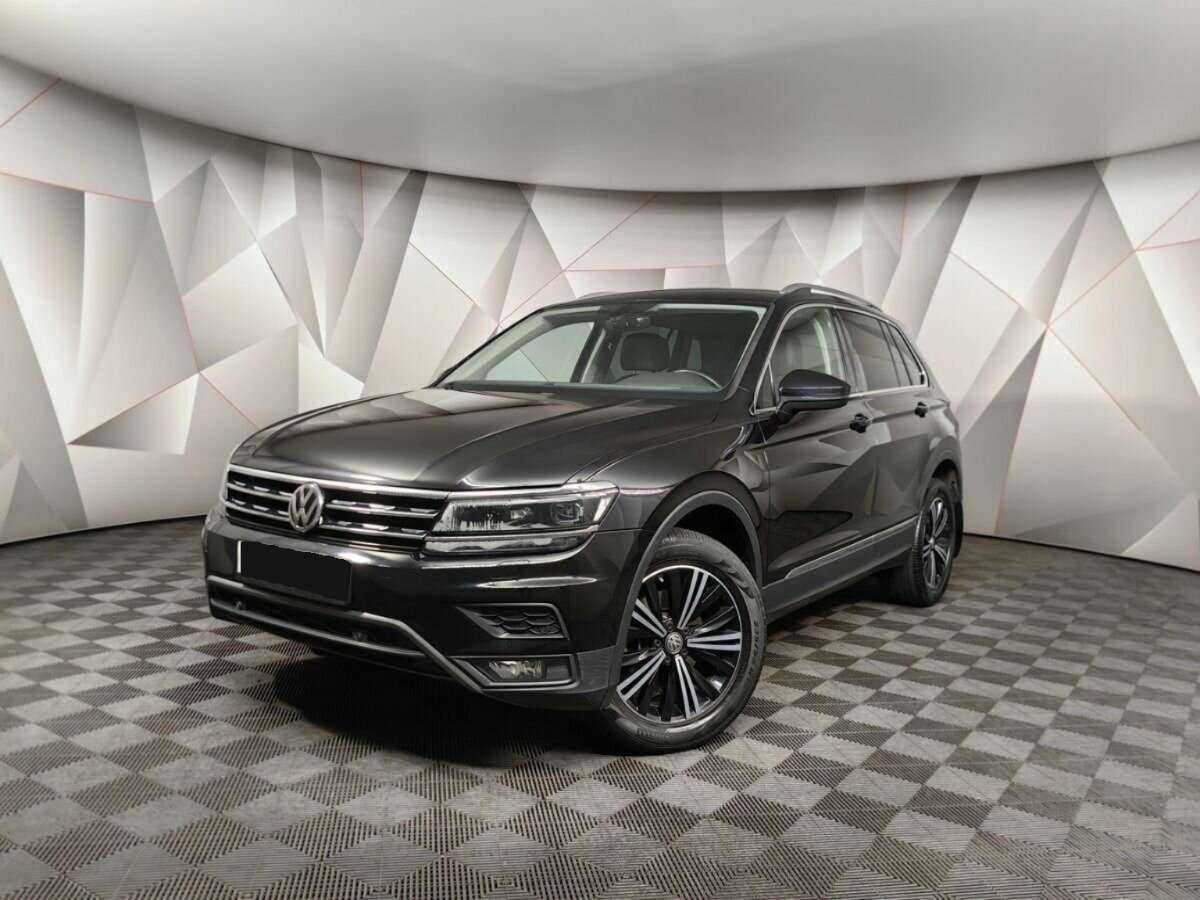 Купить Volkswagen Tiguan, 2018, 82 646 км.. Посмотреть фото