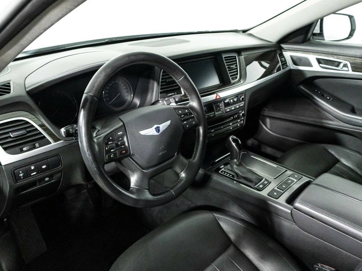 Купить Hyundai Genesis, 2015, 226 614 км.. Фото: #10
