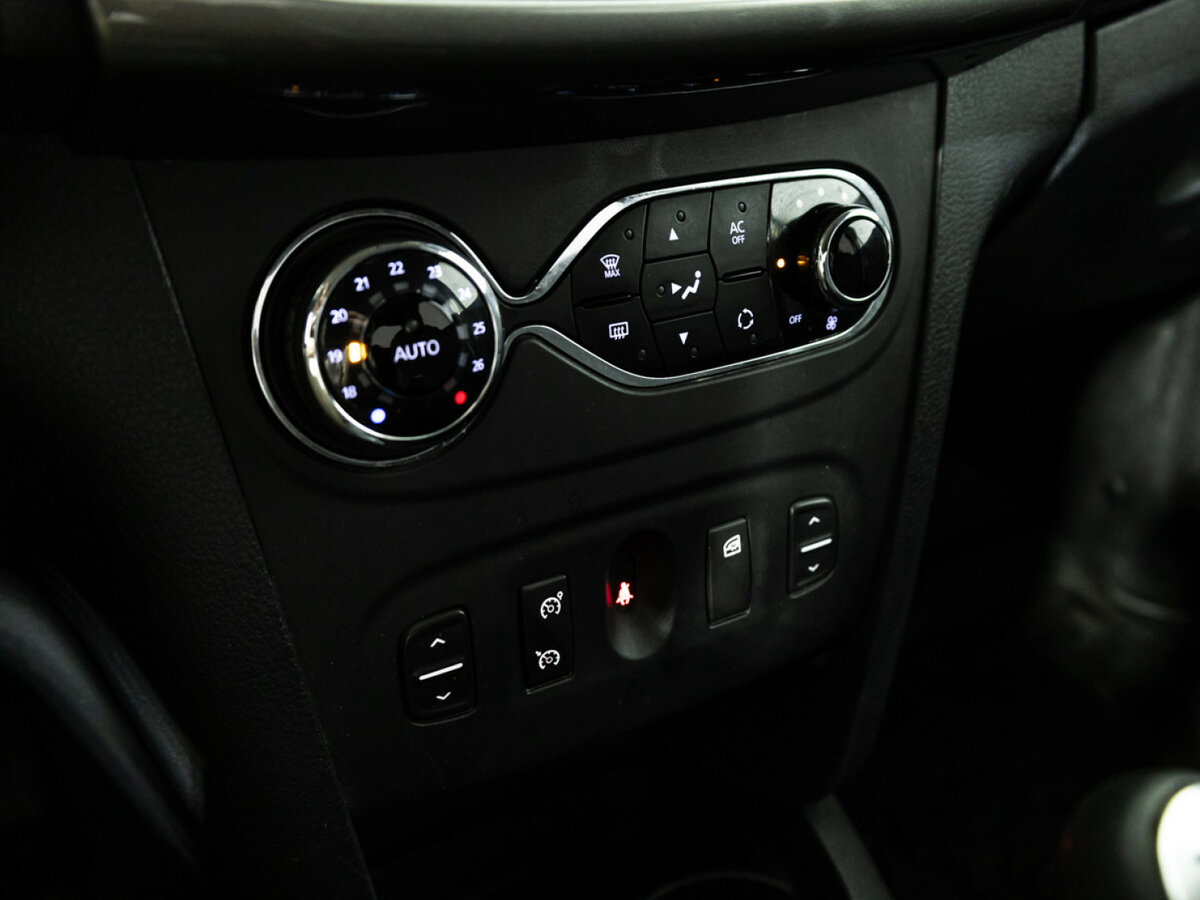 Купить Renault Logan, 2014, 139 143 км.. Фото: #13