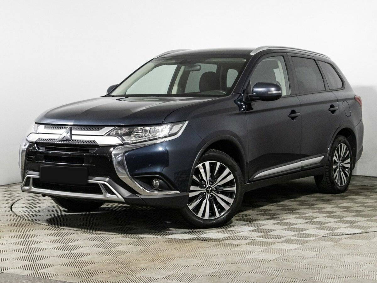 Купить Mitsubishi Outlander, 2018, 121 456 км.. Посмотреть фото