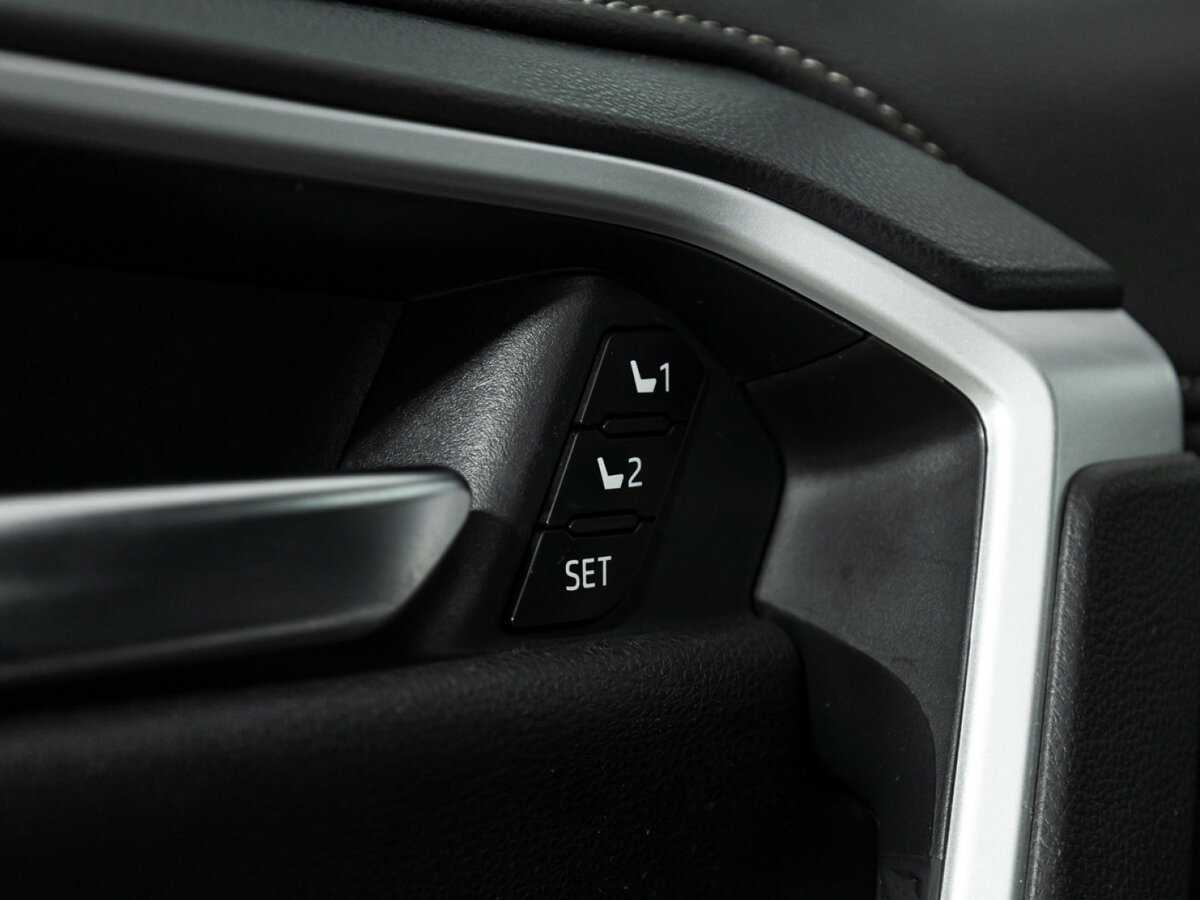 Купить Toyota RAV4, 2021, 120 833 км.. Фото: #13