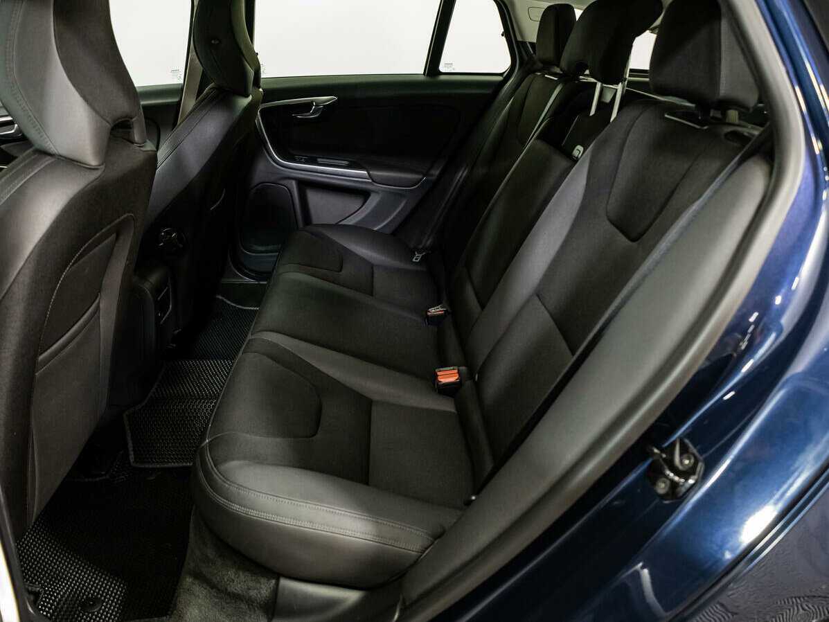 Купить Volvo V60, 2012, 147 566 км.. Фото: #9