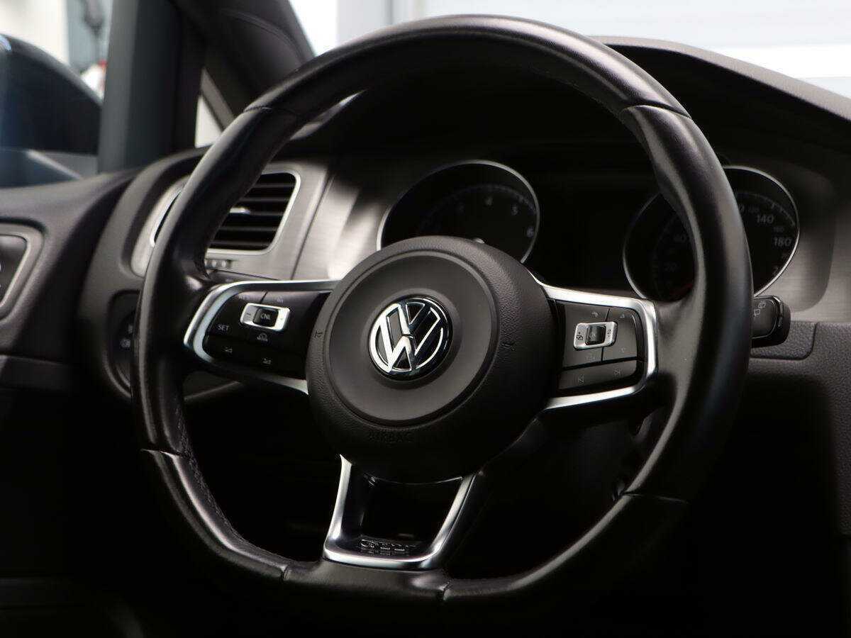 Купить Volkswagen Golf, 2013, 179 867 км.. Фото: #10