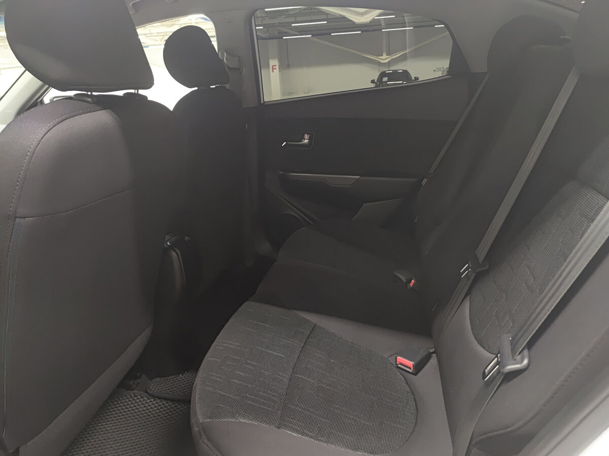 Купить Kia Rio, 2016, 185 315 км.. Фото: #11