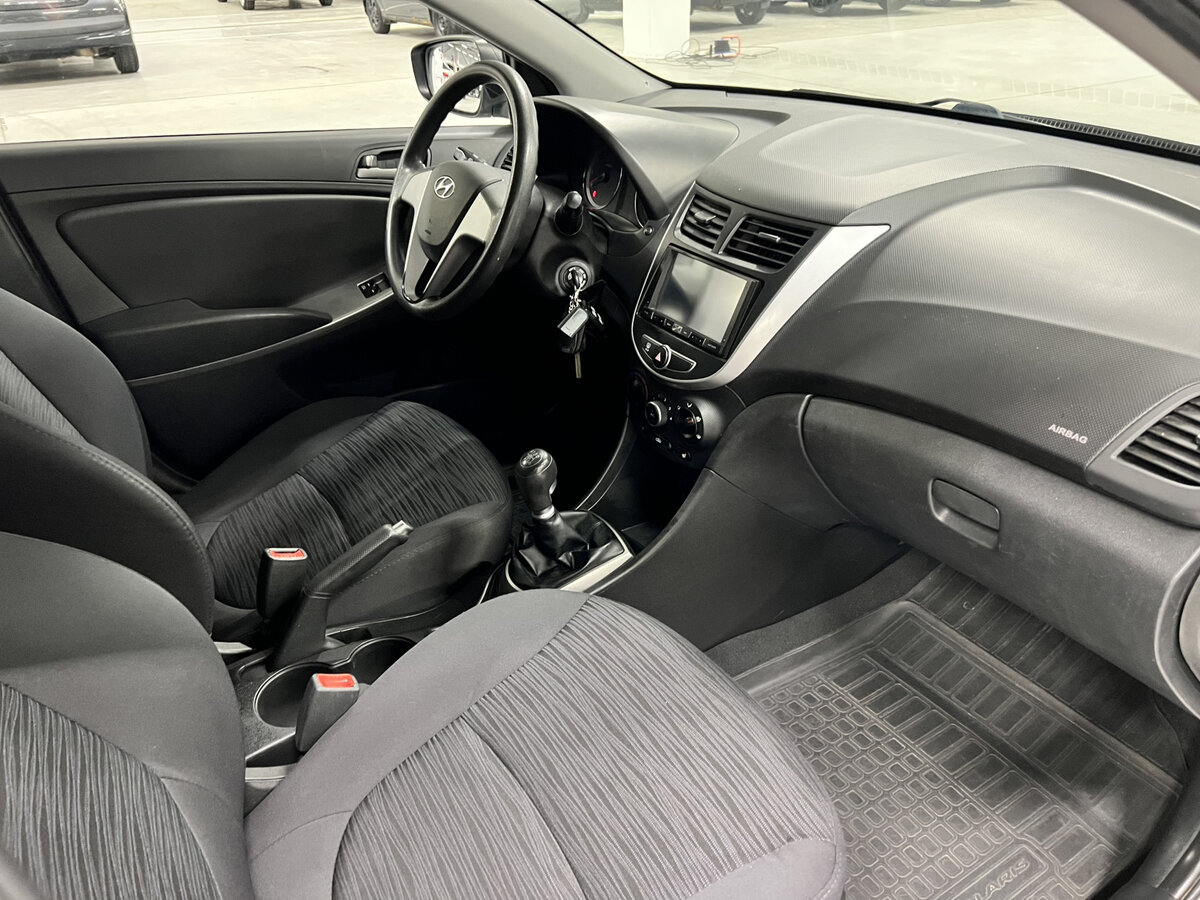 Купить Hyundai Solaris, 2015, 104 402 км.. Фото: #10