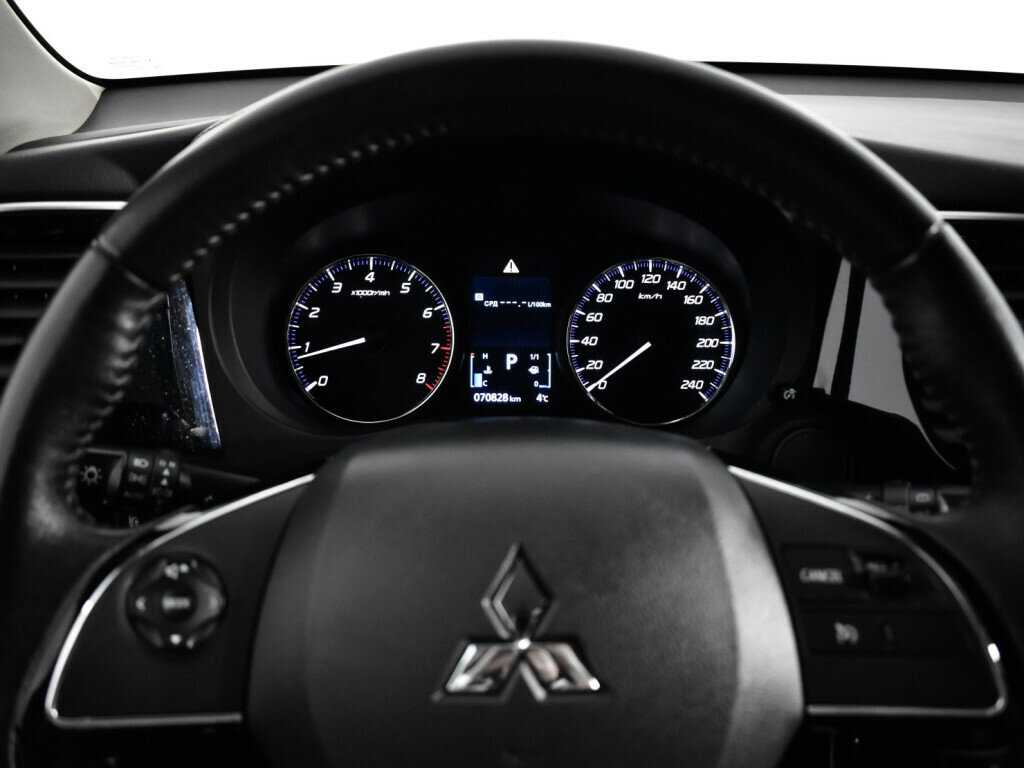 Купить Mitsubishi Outlander, 2020, 70 826 км.. Фото: #10