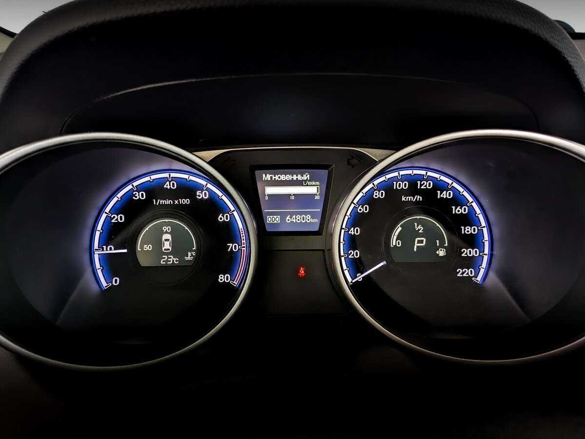 Купить Hyundai ix35, 2012, 64 800 км.. Фото: #10