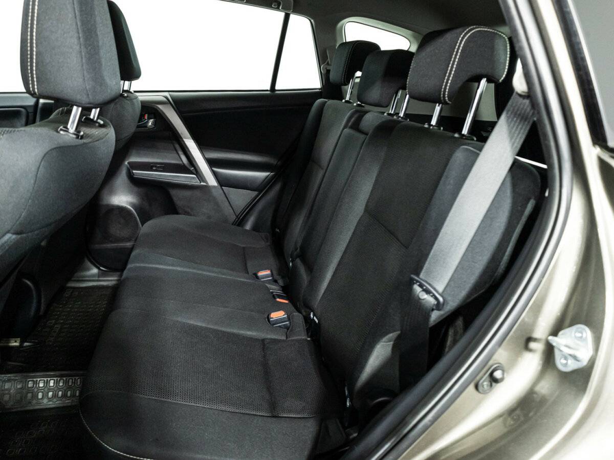 Купить Toyota RAV4, 2017, 89 189 км.. Фото: #9