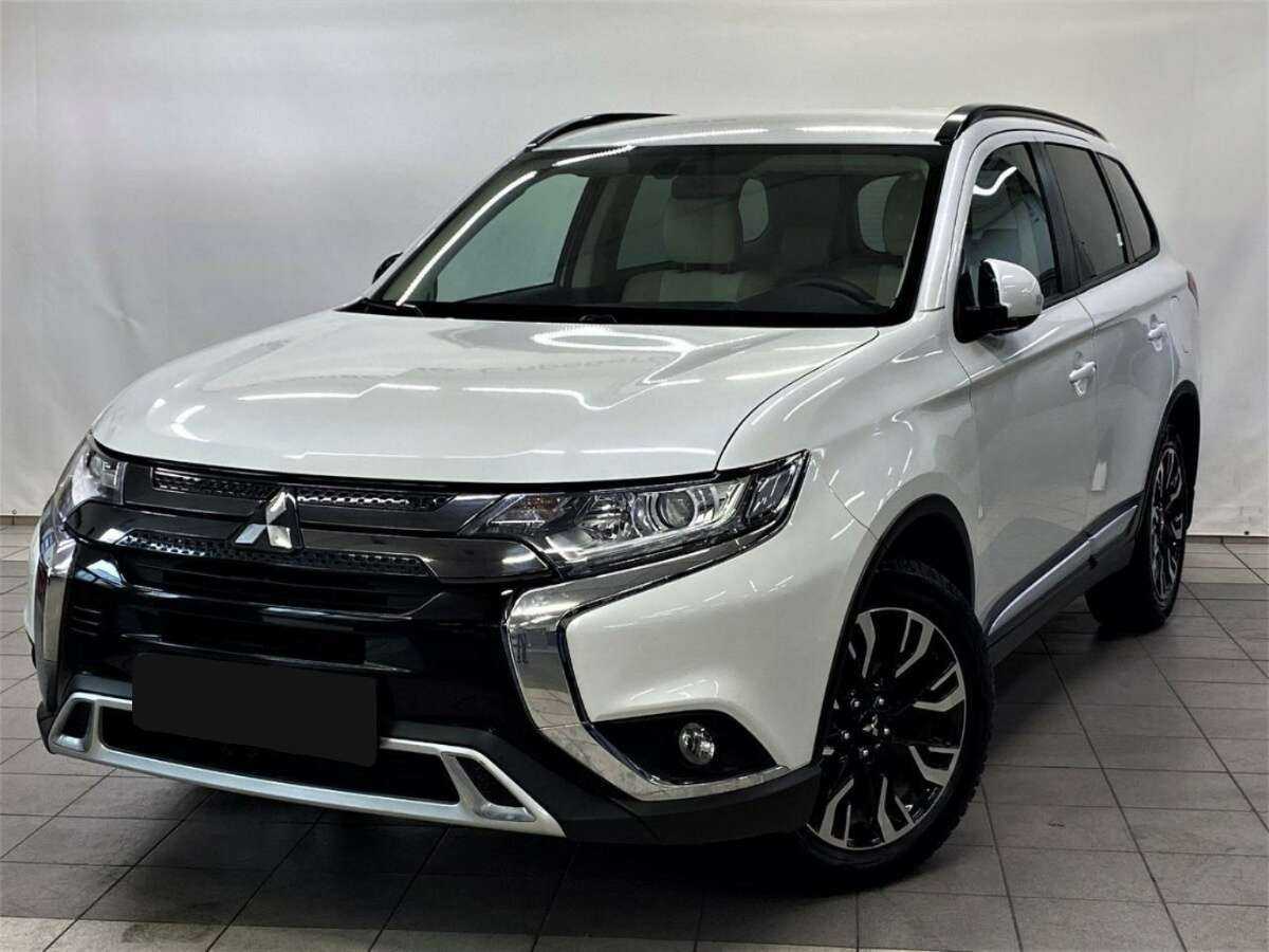 Купить Mitsubishi Outlander, 2021, 33 584 км.. Посмотреть фото