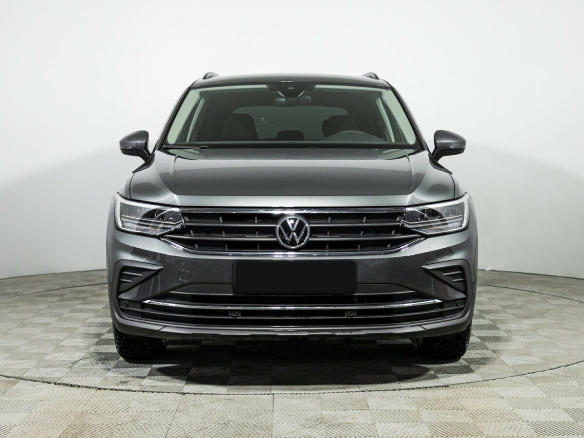 Купить Volkswagen Tiguan, 2021, 17 404 км.. Фото: #1